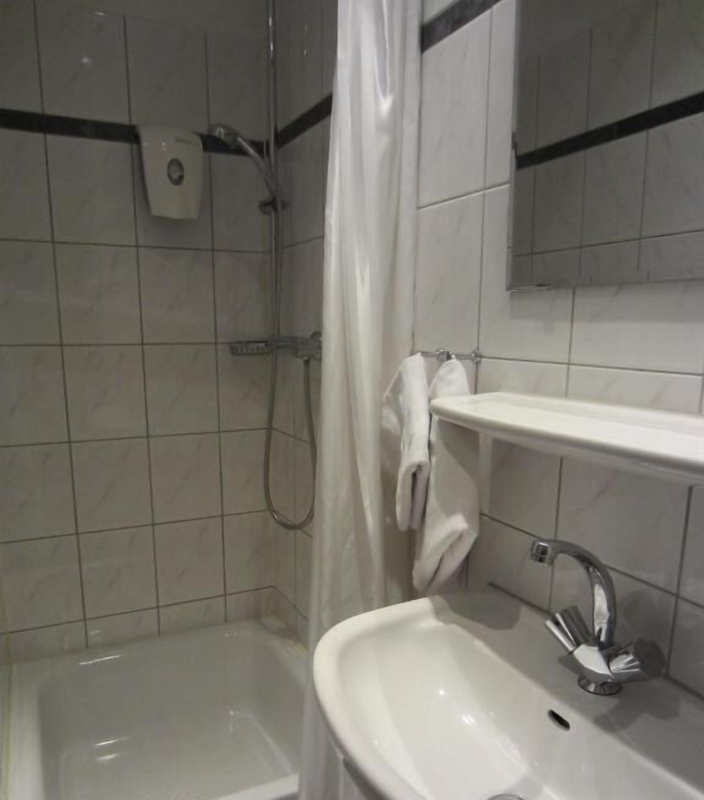 Hotel Altstadt Rheinblick 2*